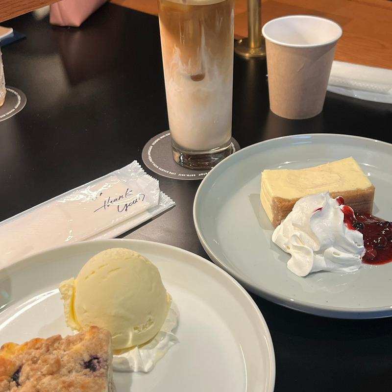 (SCHOOL BUS COFFEE STOP NAKAMEGURO)