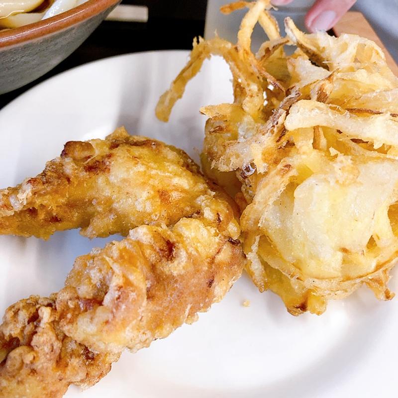 かしわ天・野菜かき揚げ(つるり・さぬきうどん食堂 )