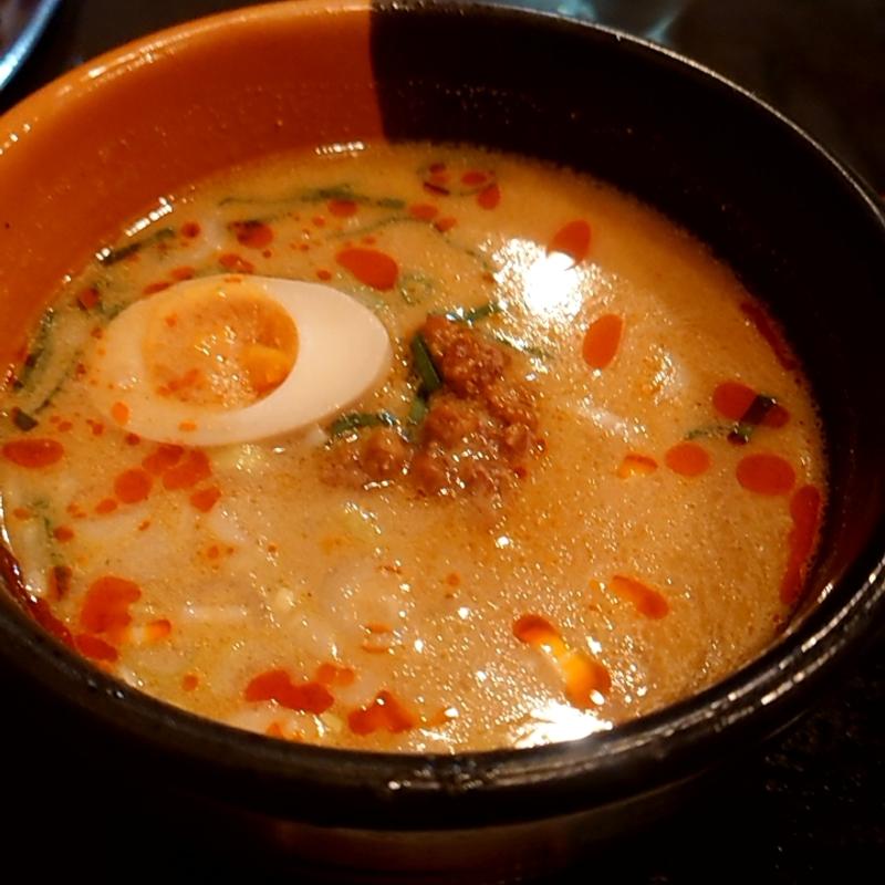 四川担々麺(中国キッチン 銀座東竜)