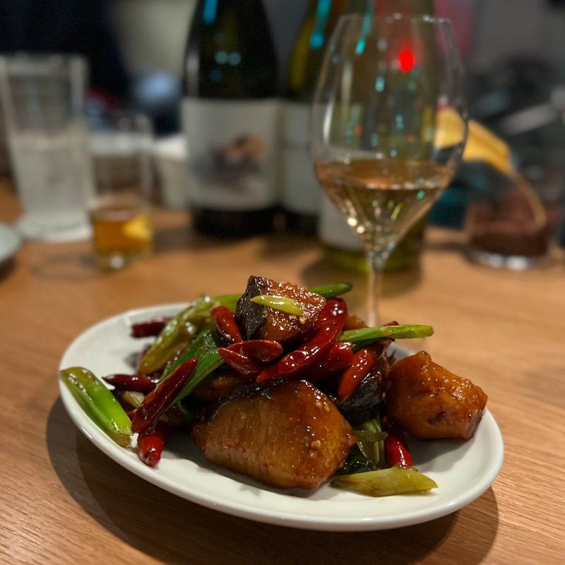 白身魚と九条ネギの唐辛子炒め(FullHouse kyoto)