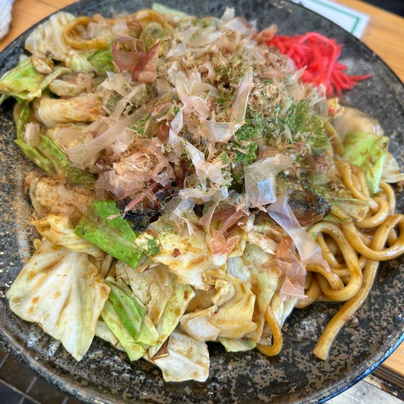 名物牡蠣のソース焼きそば(海鮮問屋 城)