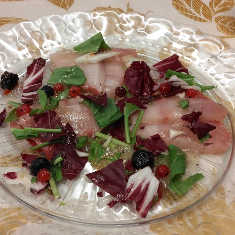 鰤とトレヴィスのカルパッチョ(DUCCA 仙台駅前店 （デュッカ）)