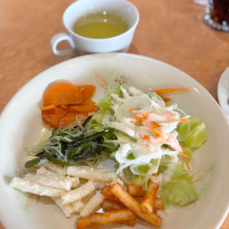 サラダバー(カフェ ピアモント （Cafe PYRMONT）)