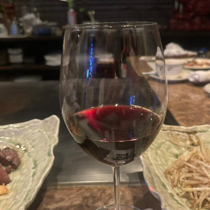 赤ワイン(鉄板焼き 濱 新宿本店)