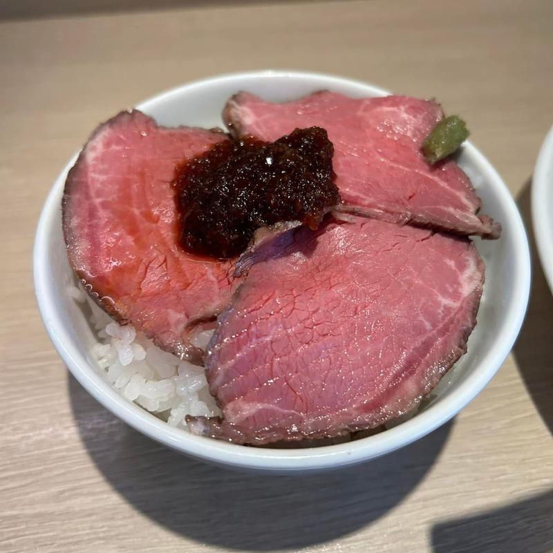 ローストビーフご飯(らぁ麺 蒼空)