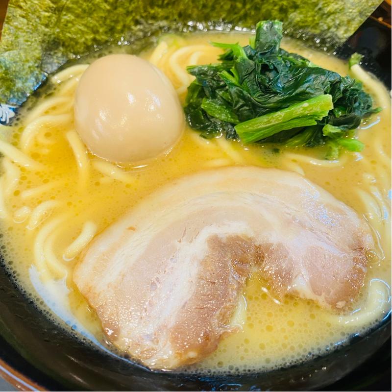 ラーメン(横浜家系ラーメン壱角家 溝の口店)