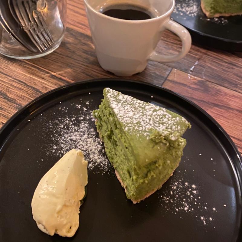 抹茶のチーズケーキ(神田ワイン食堂パパン)