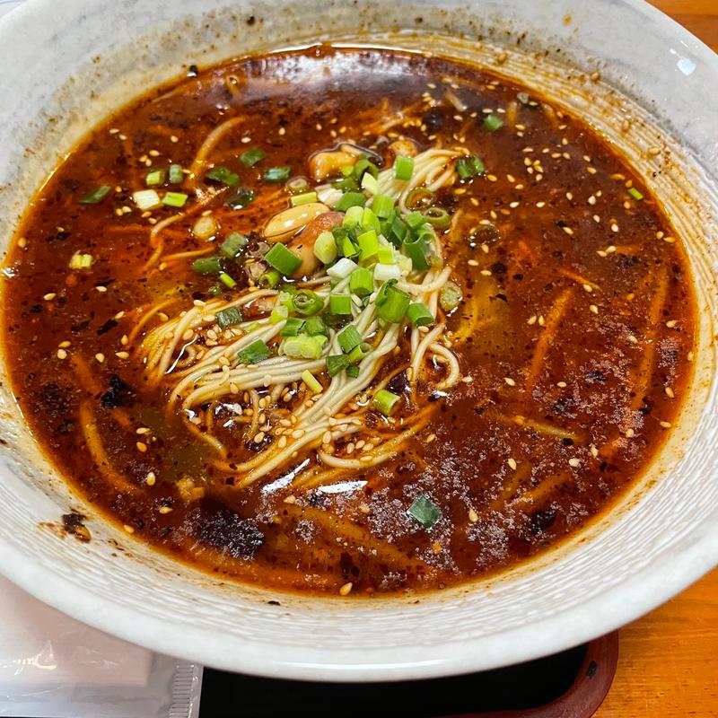 麻辣湯麺半チャンセット(重慶美食 辣香屋)