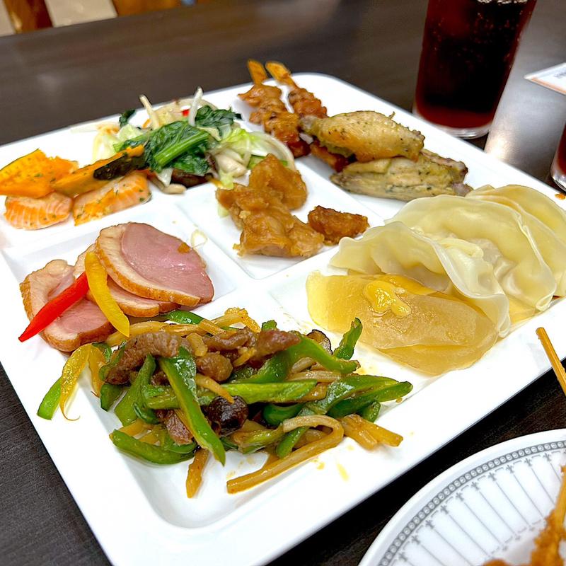 夕食バイキング(春日居びゅーほてる )