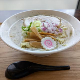 ボンゴレビアンコ（昼限定）(noodles kitchen GUNNERS 鶴岡店)