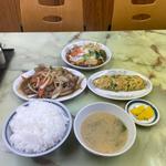 牛肉のスタミナ炒め 煮カツ ねぎ玉 ライス大 味噌汁(よしの食堂)