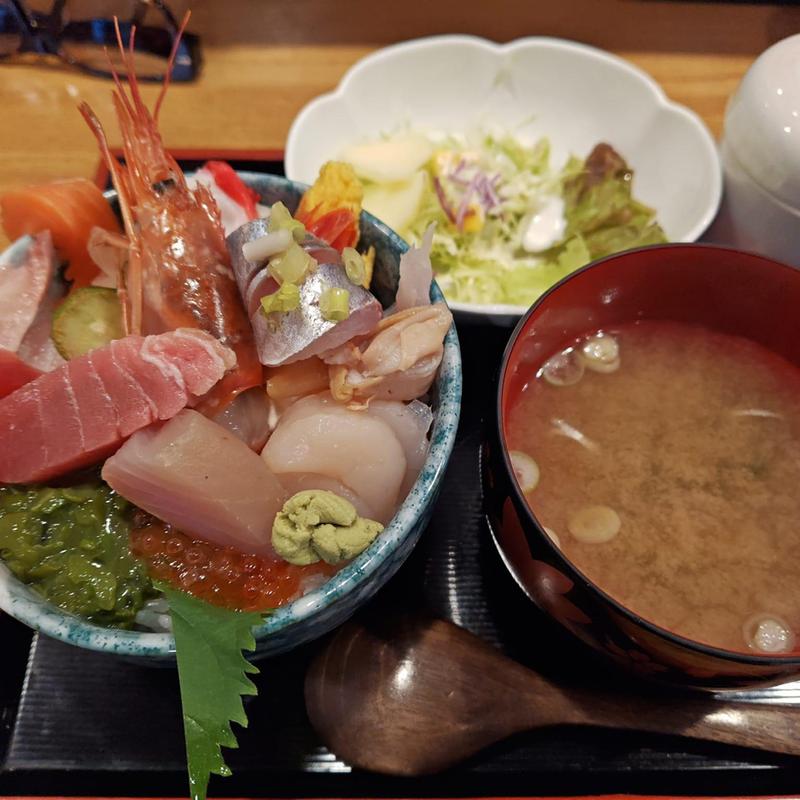 海鮮丼(にぎり どってん家 )
