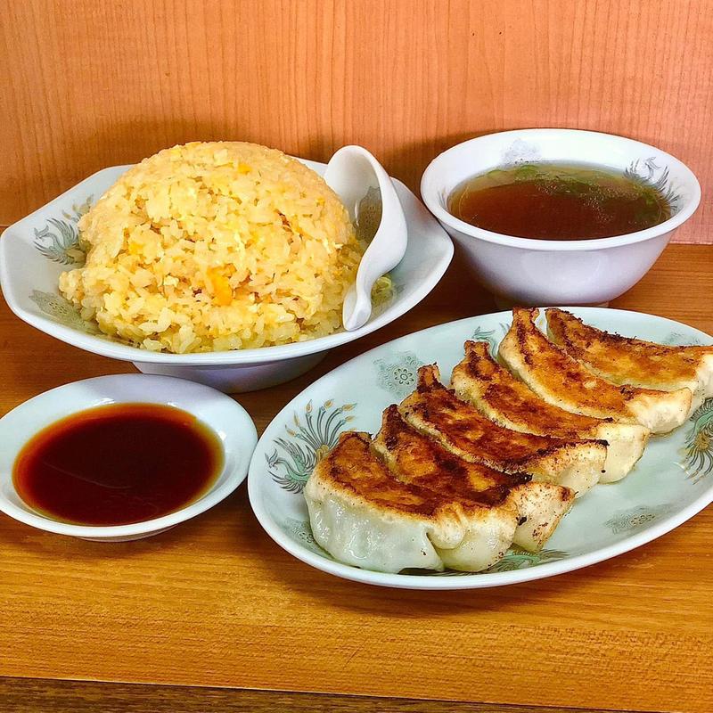 玉子チャーハン 焼き餃子(兆徳 )