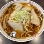 醤油ラーメン 大