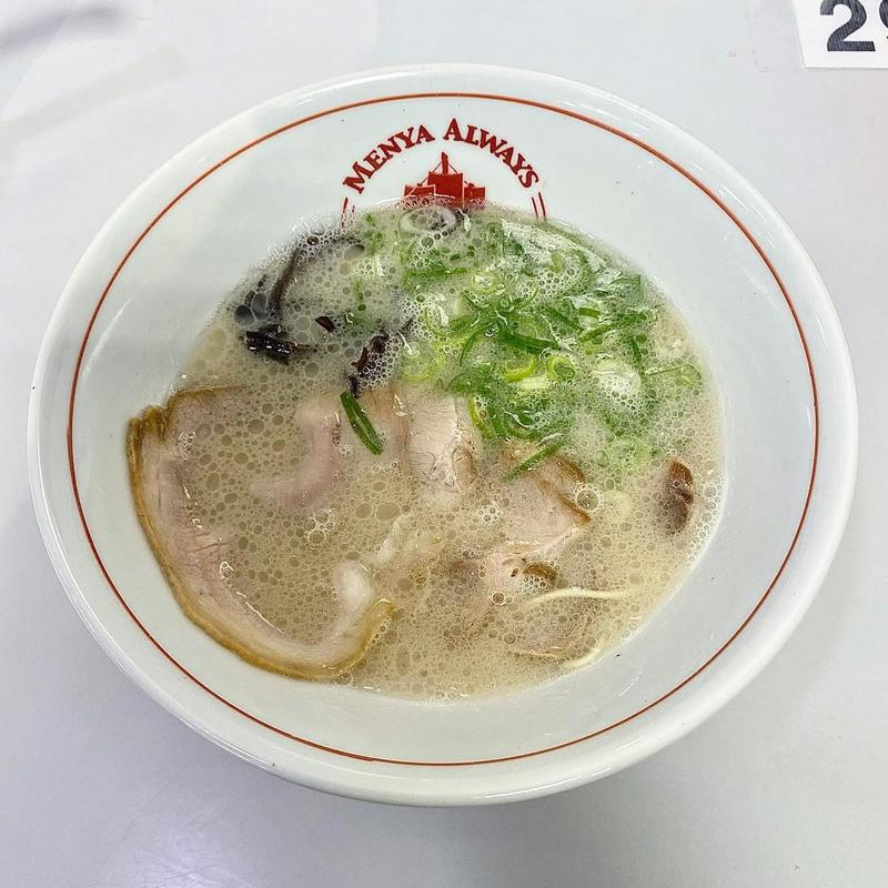 とんこつラーメン(麺也オールウェイズ ココウォーク店)