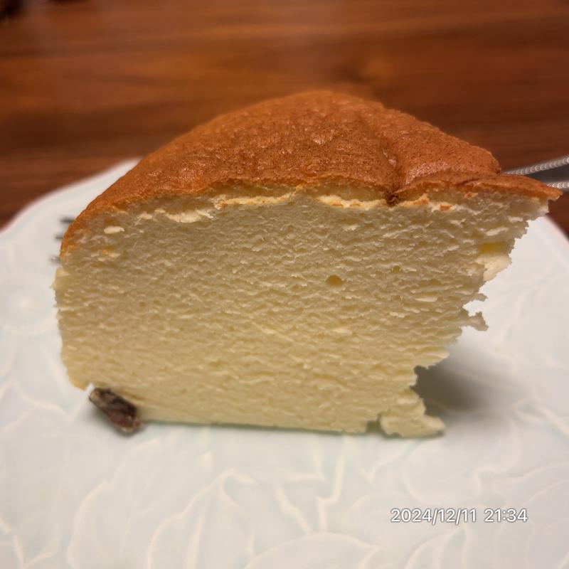 チーズケーキ(りくろーおじさんの店 大阪伊丹空港店)