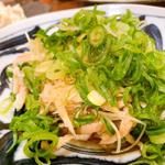 鳥皮ポン酢(焼き鳥研究所 豚鳥)