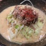ラム肉盛り味噌らーめん
