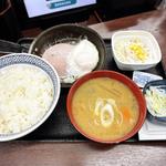 ハムエッグ納豆定食(吉野家 中目黒駅前店 )