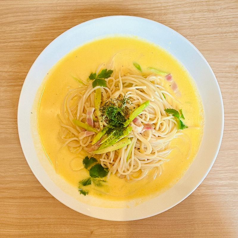 アスパラのパンプキンクリームパスタ(かしの木)