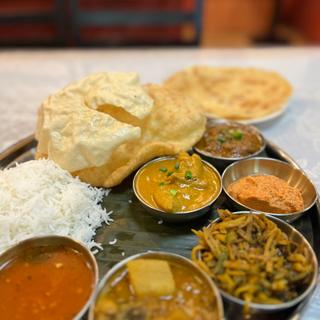 (Biryani House)