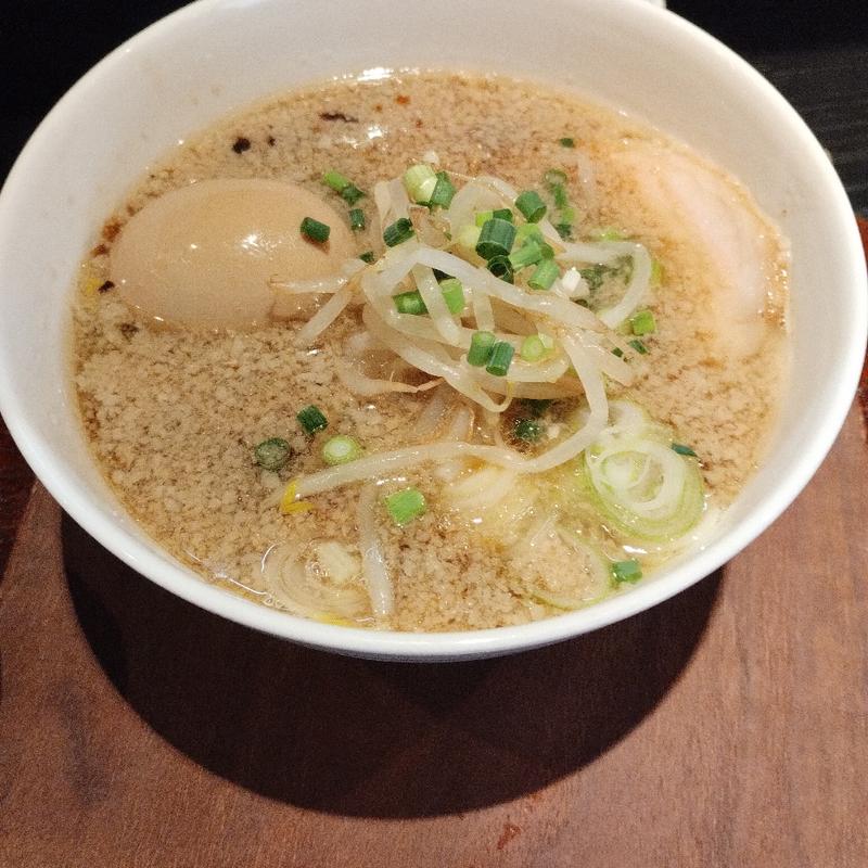 味玉醤油らー麺(たいせい)