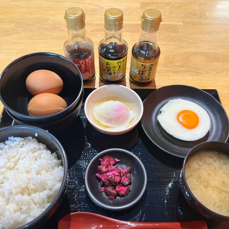 卵かけご飯食べ放題セット(森のカフェ・ベルカザーレ)