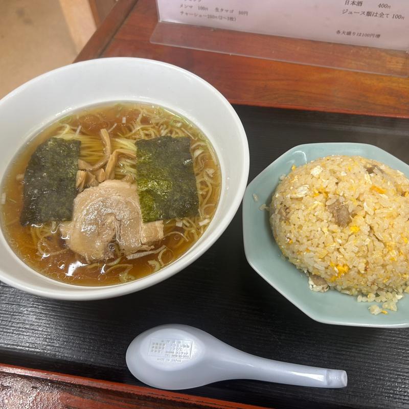 半チャーハン　ラーメン(三光園)