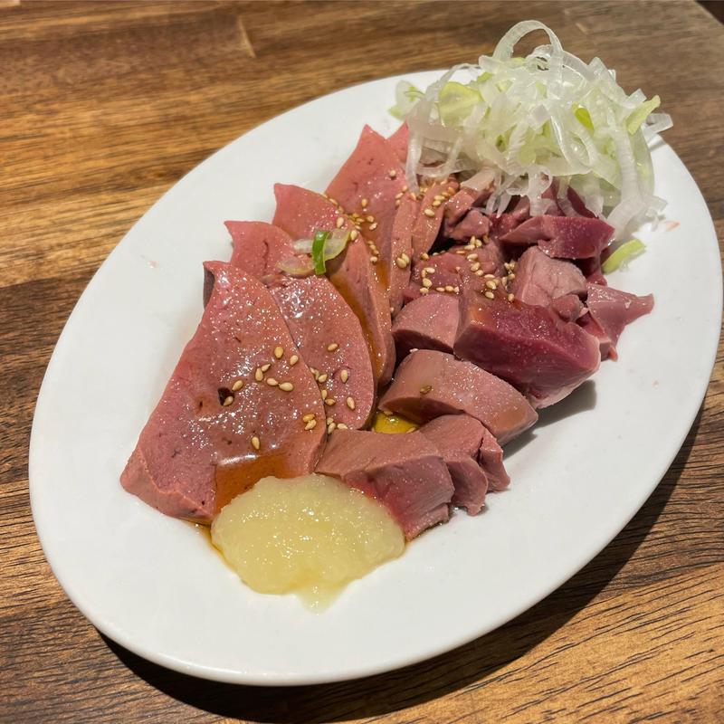 ればとろ＆ハツ刺し(名物やきとん とみちゃん 綾瀬本店)