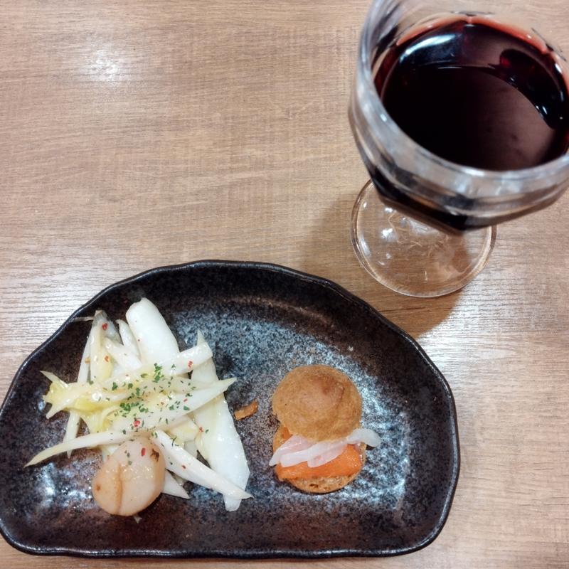 至福のフレンチコース　前菜(3種の前菜盛り合わせ)、グラスワイン(赤)(ガスト 亀有駅北口店)