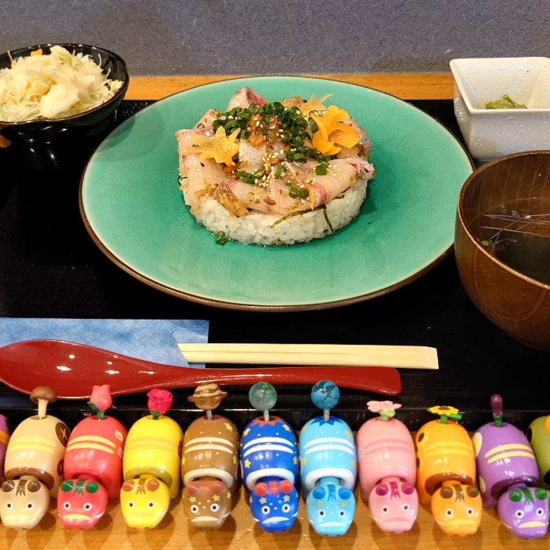 勘八琉球丼(割烹食堂かいね)