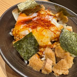 チャーシューユッケどんな(京紫 灯花繚乱 四谷本店)