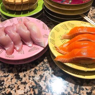 生サーモン(根室花まる KITTE丸の内店 )