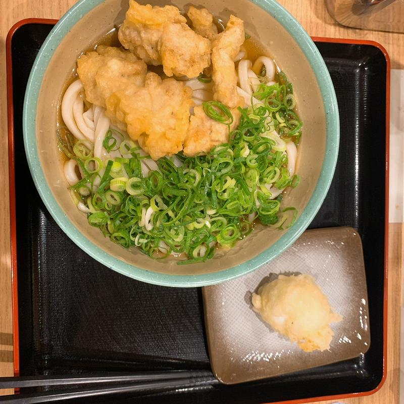とり天ぶっかけうどん(おにやんま 日暮里店)