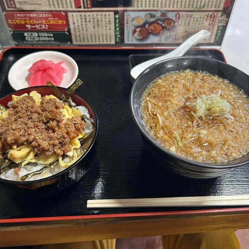 ミニたぬき蕎麦とミニそぼろ丼セット(そば処 更科)