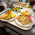 朝食バイキング