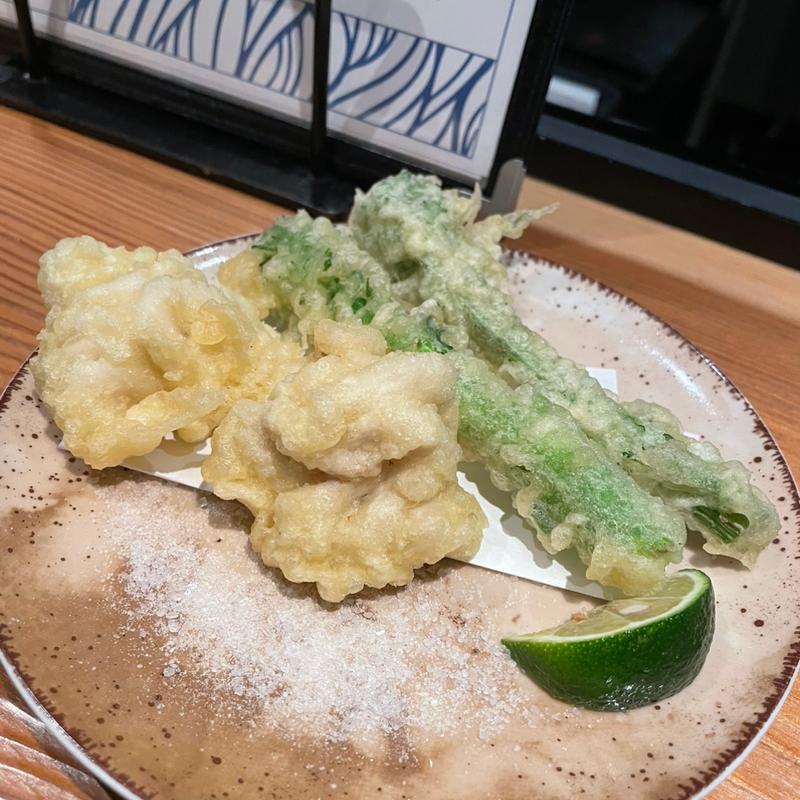 白子と菜の花の天ぷら(角打ち割烹　三才)