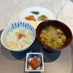 朝食