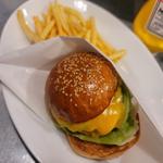 ミニアボガドチーズバーガー