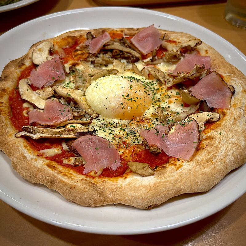 新生★極み！3種きのこと炙り生ハムのピザ(ガスト 仙台北四番丁店 )