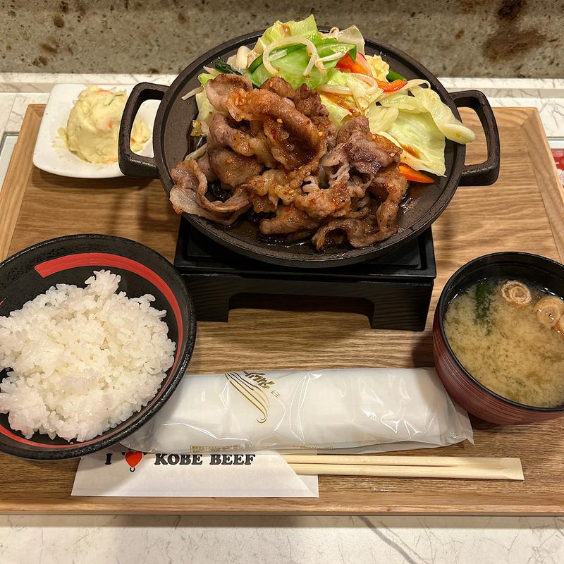 神戸牛カルビ焼肉定食(神戸牛ダイア 東京駅グランスタ八重洲店 | KOBE BEEF DAIA TOKYO STATION GRANSTA YAESU)