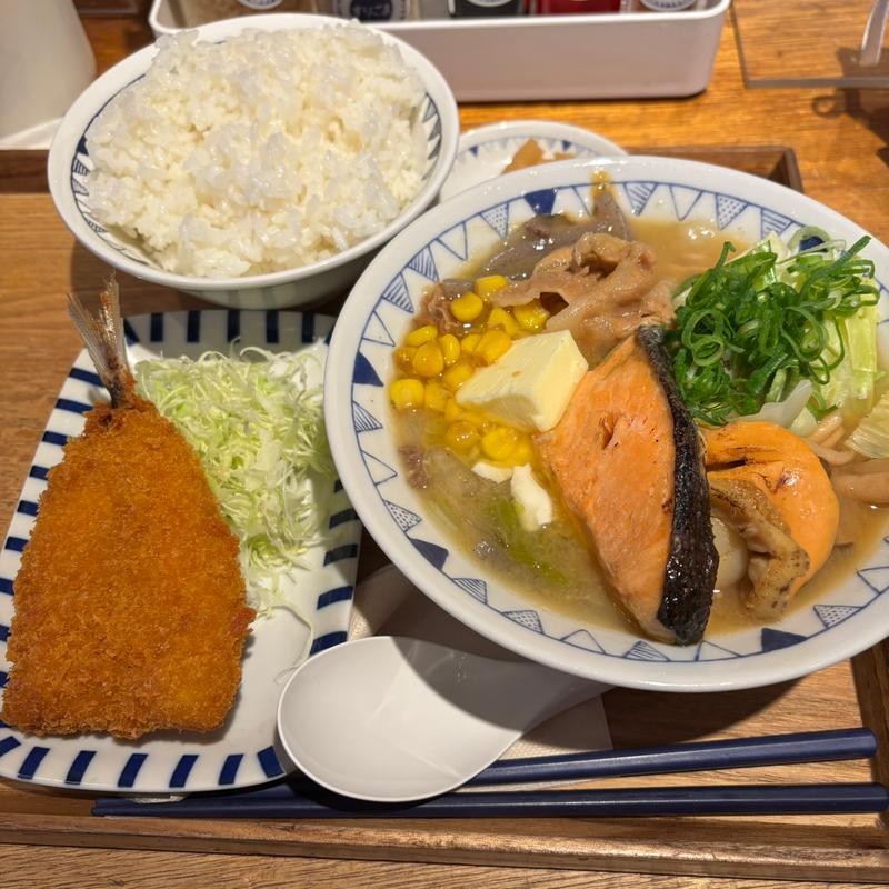 北海道の海の幸豚汁➕アジフライ(ごちそうとん汁)