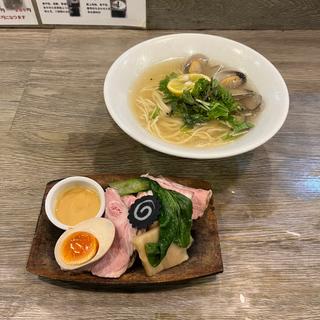 鯛だしとウニソースのラーメン(限定)(ラァメン コハク)