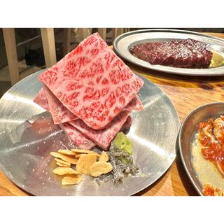 肉刺し(やきにく3姉妹)