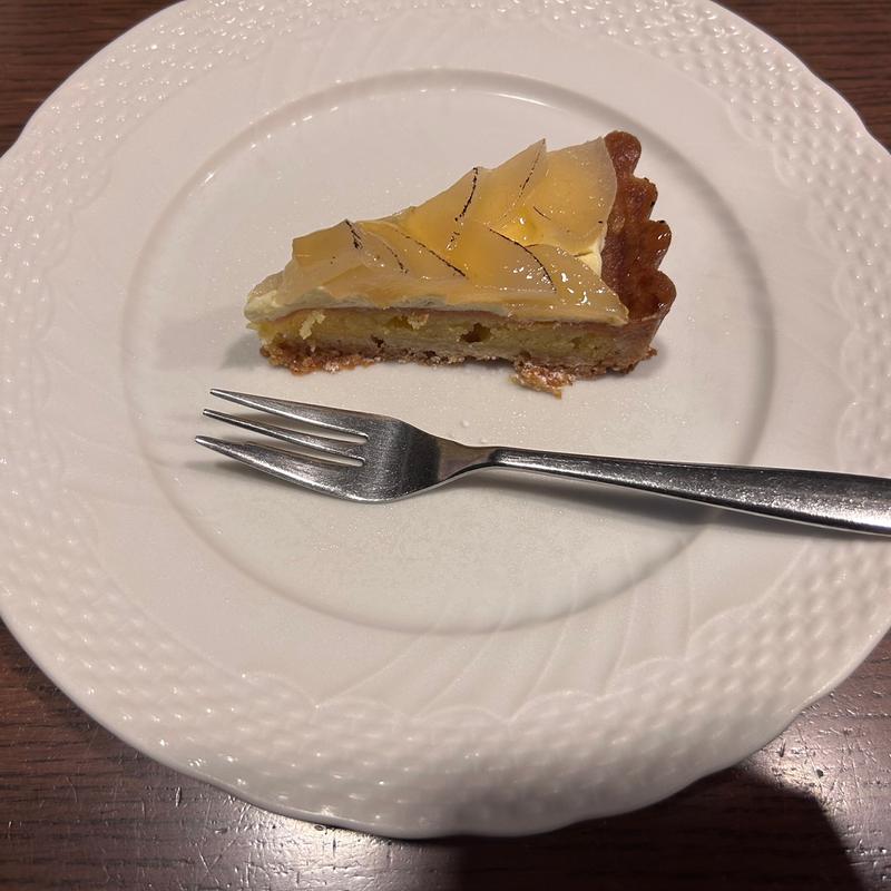 桃のタルト(オムライス専門店 エグロン)