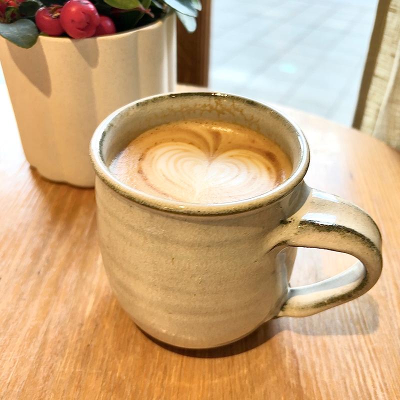 カフェラテ(AUN COFFEE ｜アウン｜エーユーエヌコーヒー｜auncoffee)