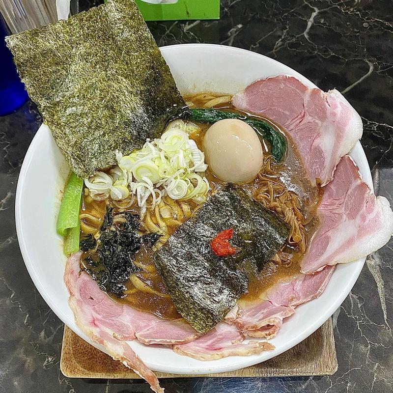 和歌浜そば 味噌味玉(群青 )