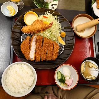 つくば王様豚厚切りロースかつ大海老フライ定食(坂東太郎 鹿嶋店 （ばんどうたろう）)