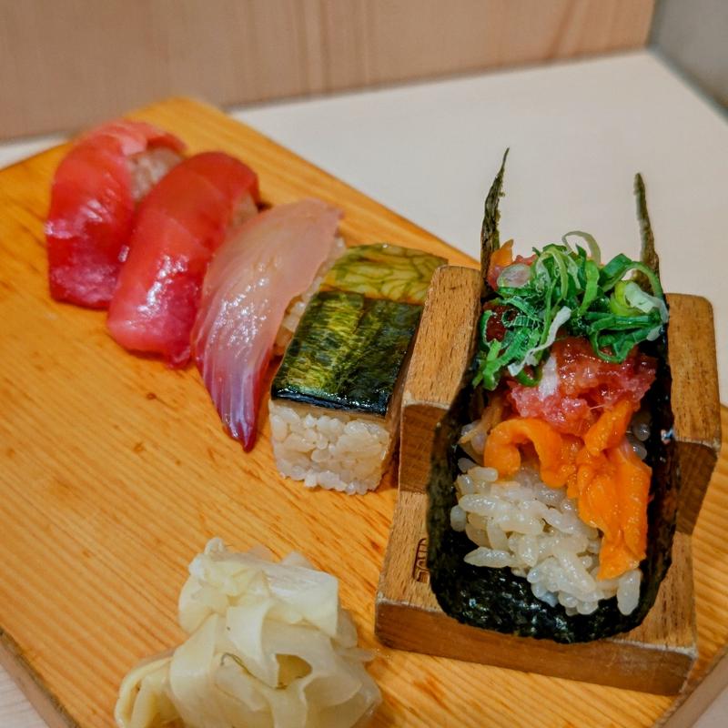 定番五貫(すごい煮干ラーメン野毛 すし 釣りきん)