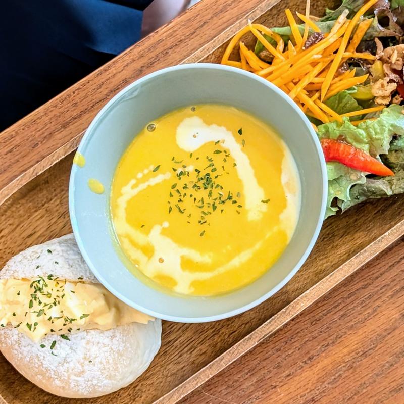 パンプキンスープ(カフェアマナ)